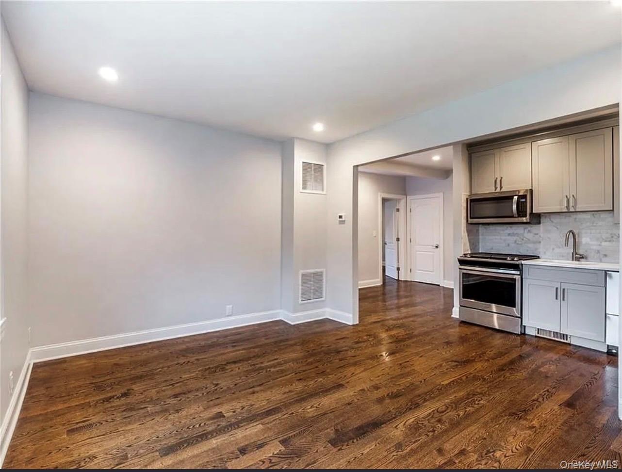 200 West Street – For Rent photo 2