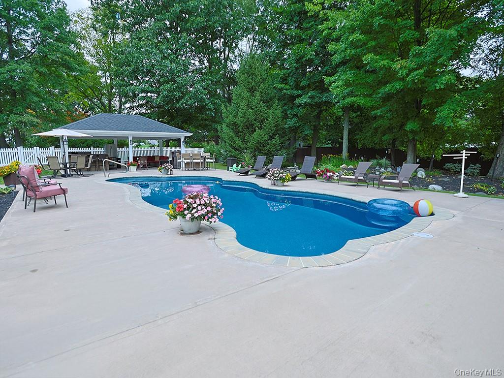 2 Panther Lane – For Sale photo 4