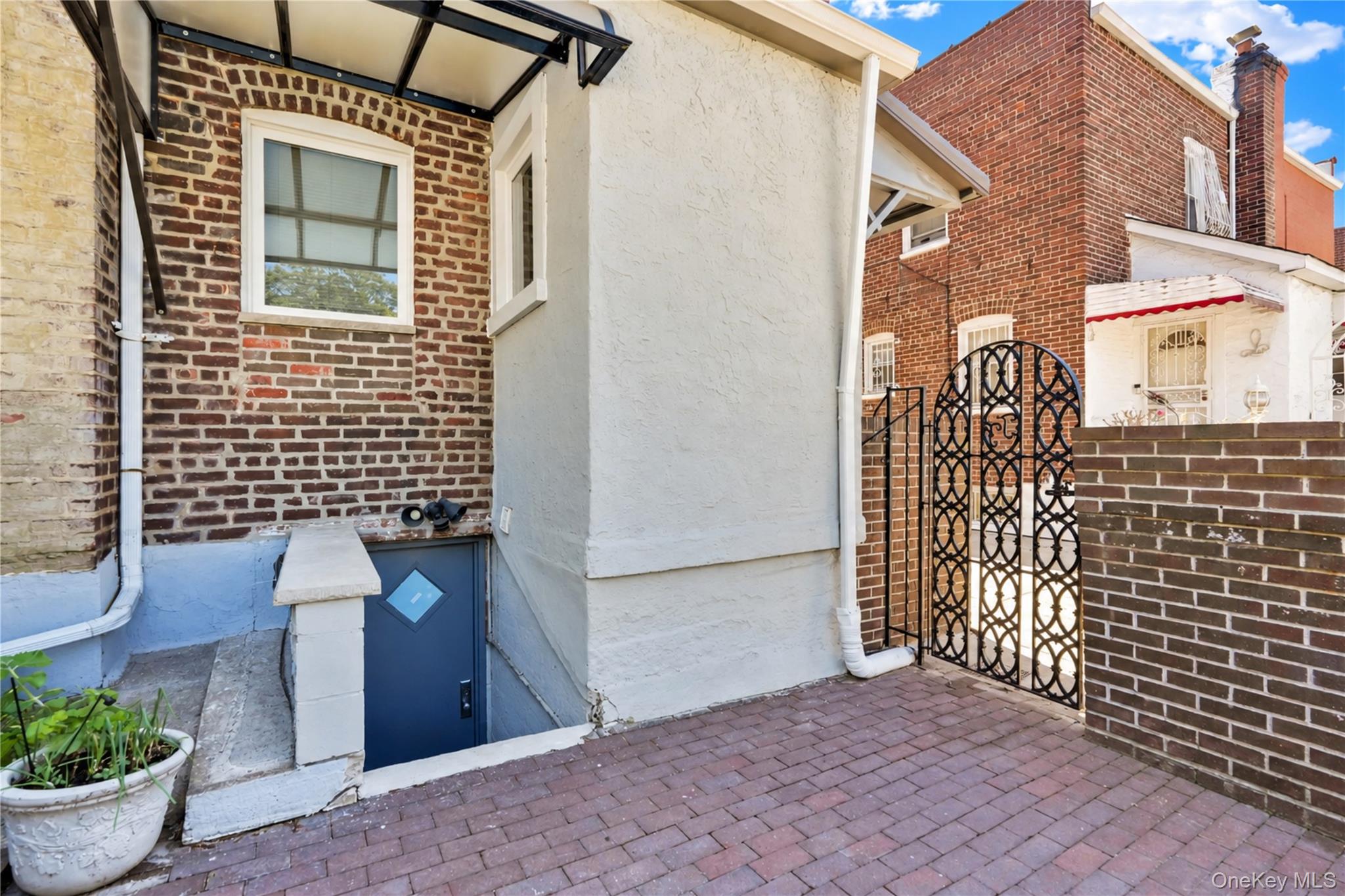204-11 Murdock Avenue – For Sale photo 20