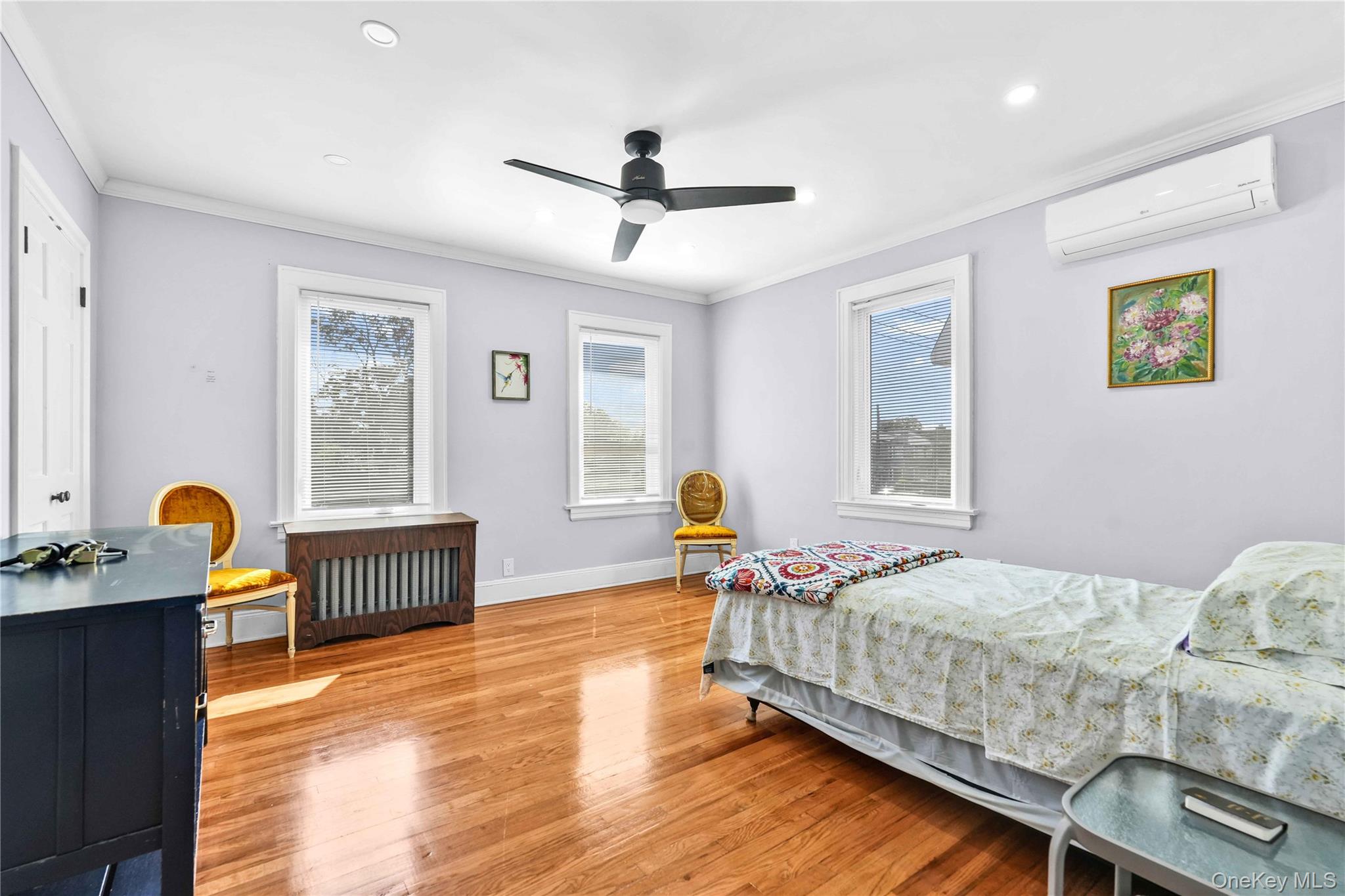 204-11 Murdock Avenue – For Sale photo 11