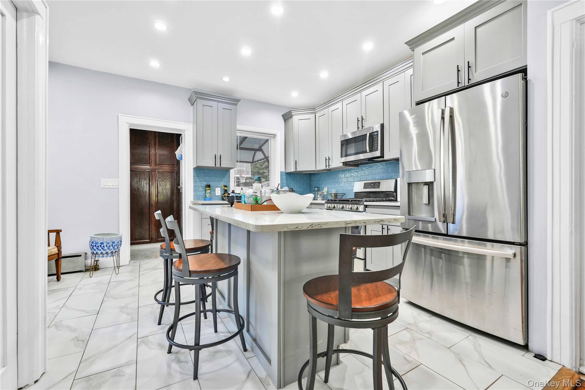 204-11 Murdock Avenue – For Sale photo 8