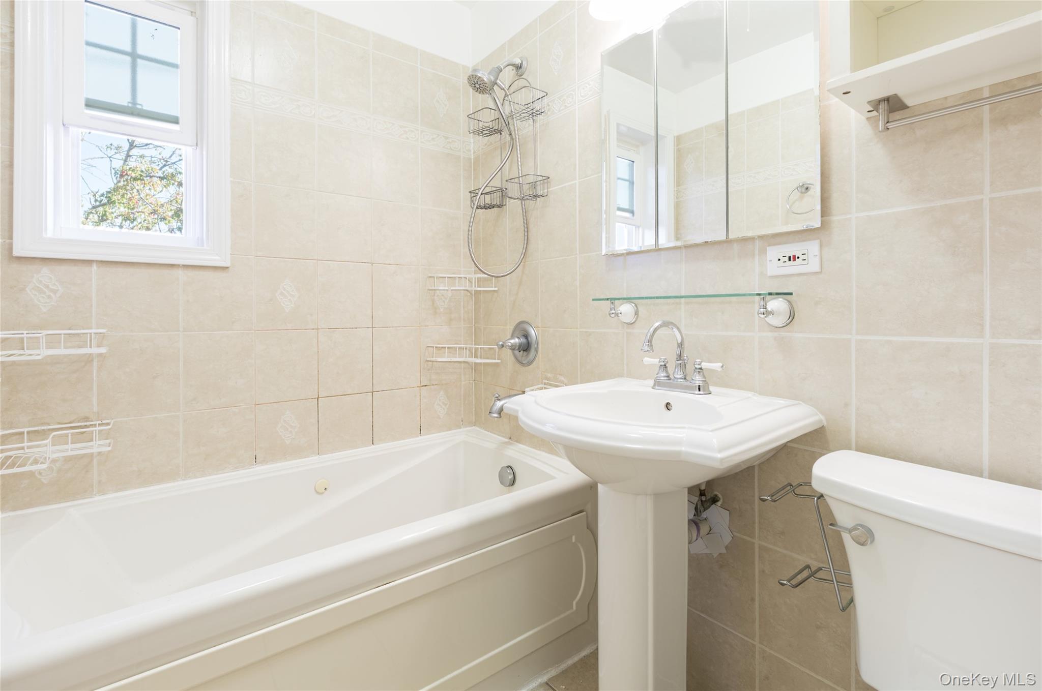 22630 Kingsbury Avenue, Unit B photo 7