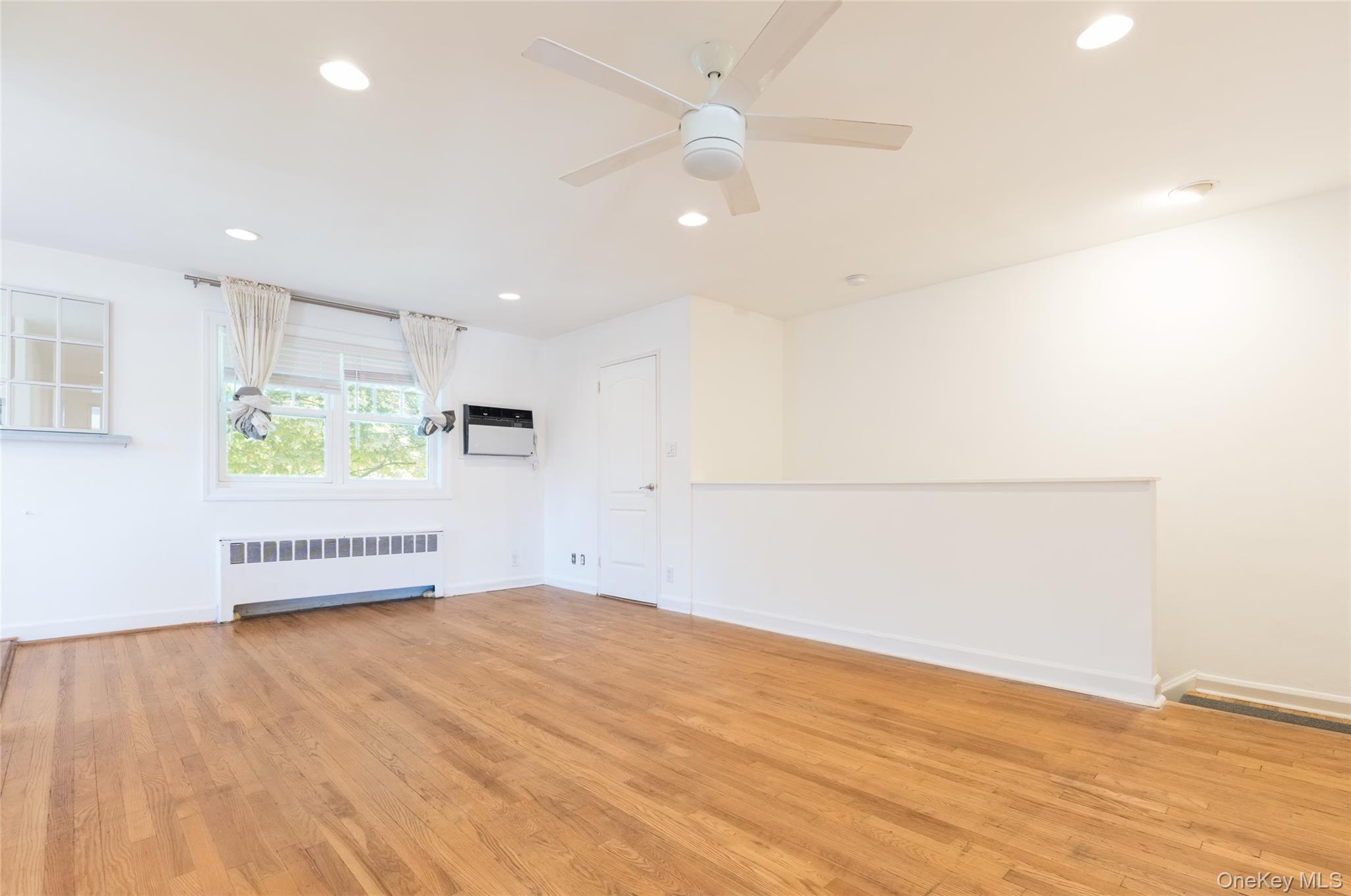 22630 Kingsbury Avenue, Unit B photo 3