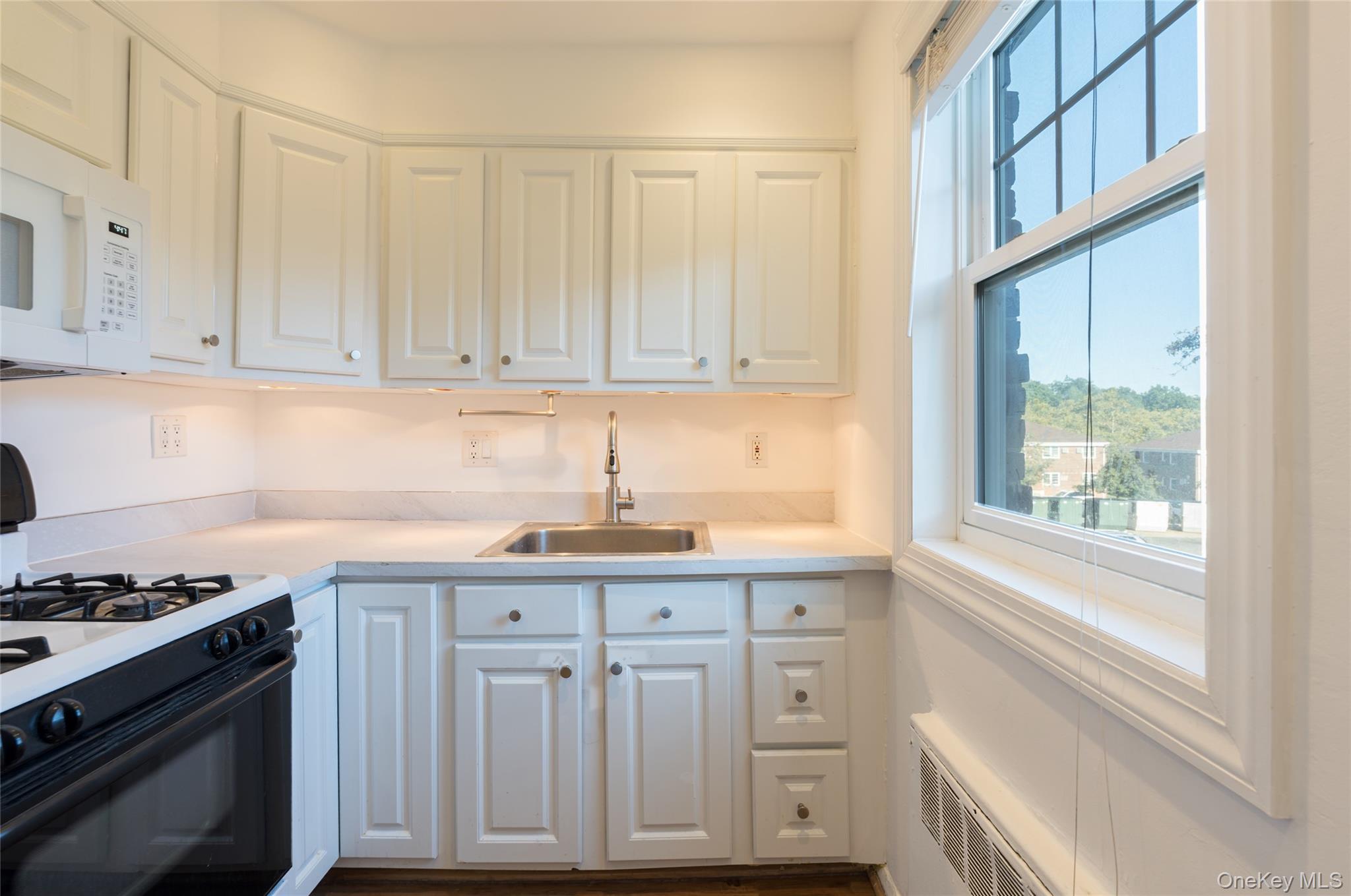 22630 Kingsbury Avenue, Unit B photo 5