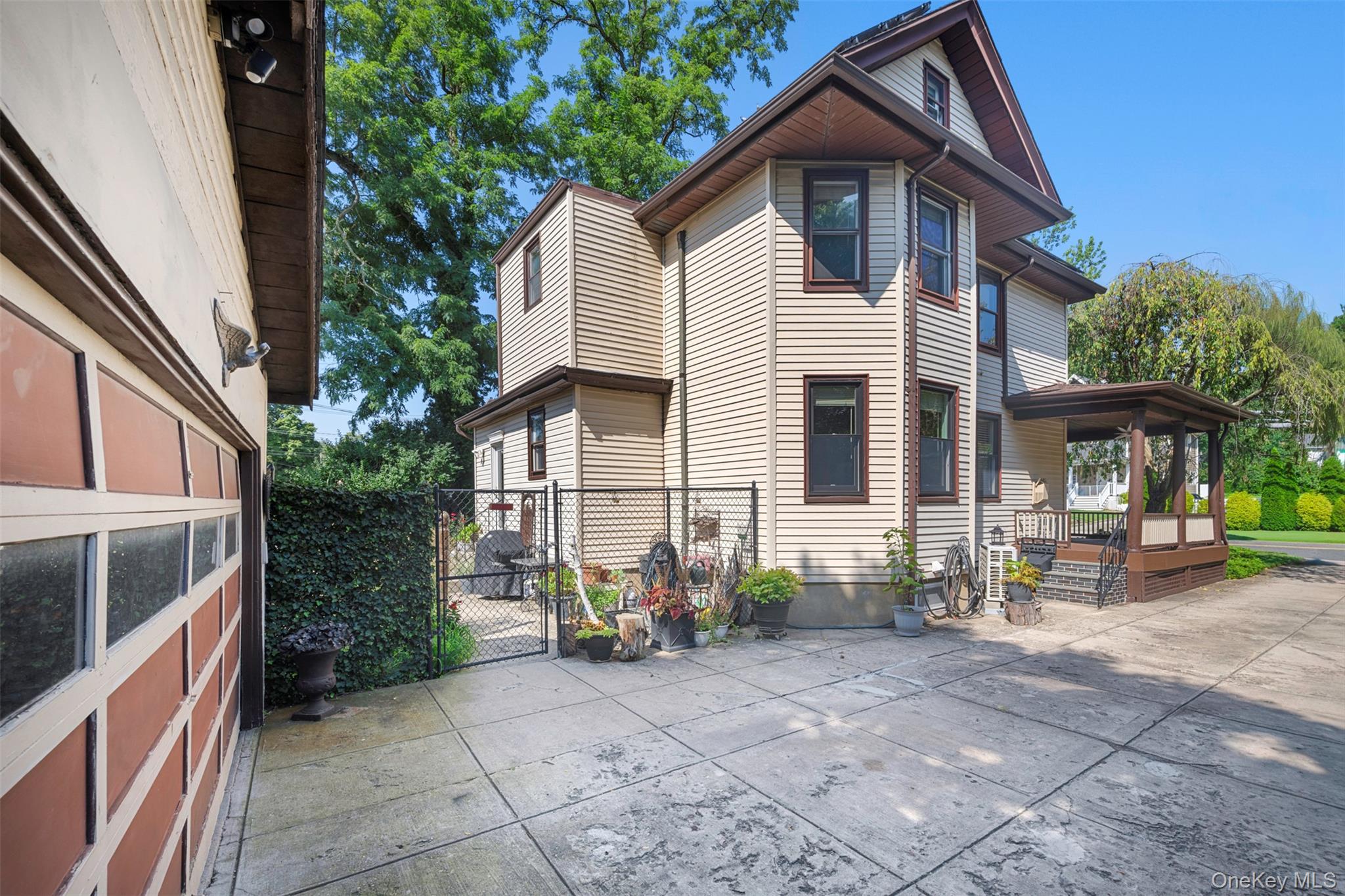 78 Warner Avenue – For Sale photo 3