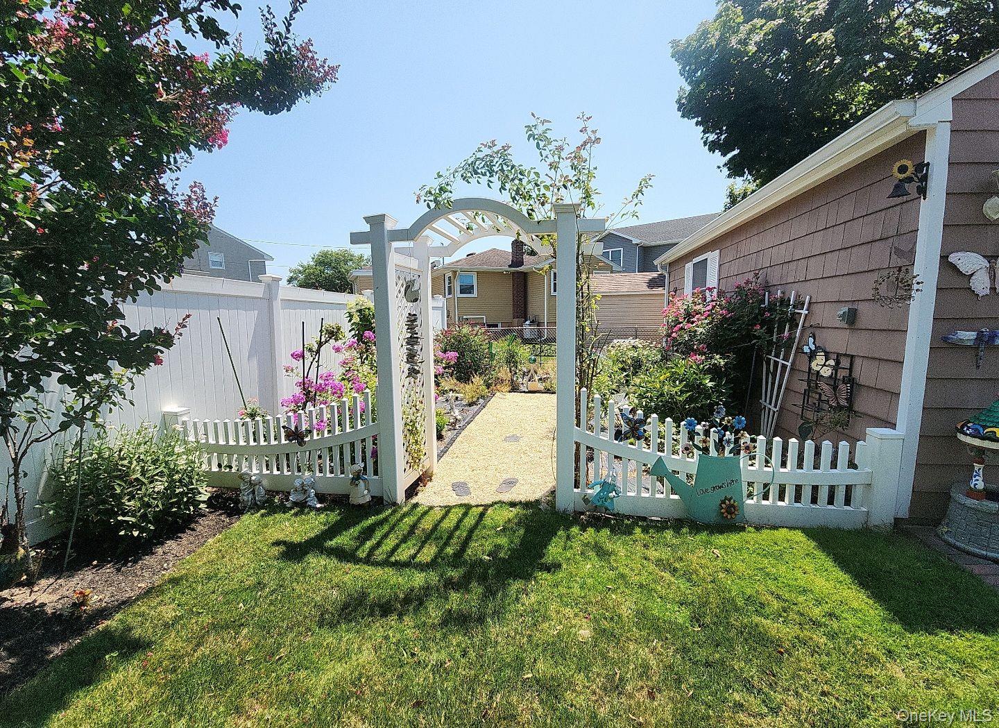199 Claxton Avenue – For Sale photo 7