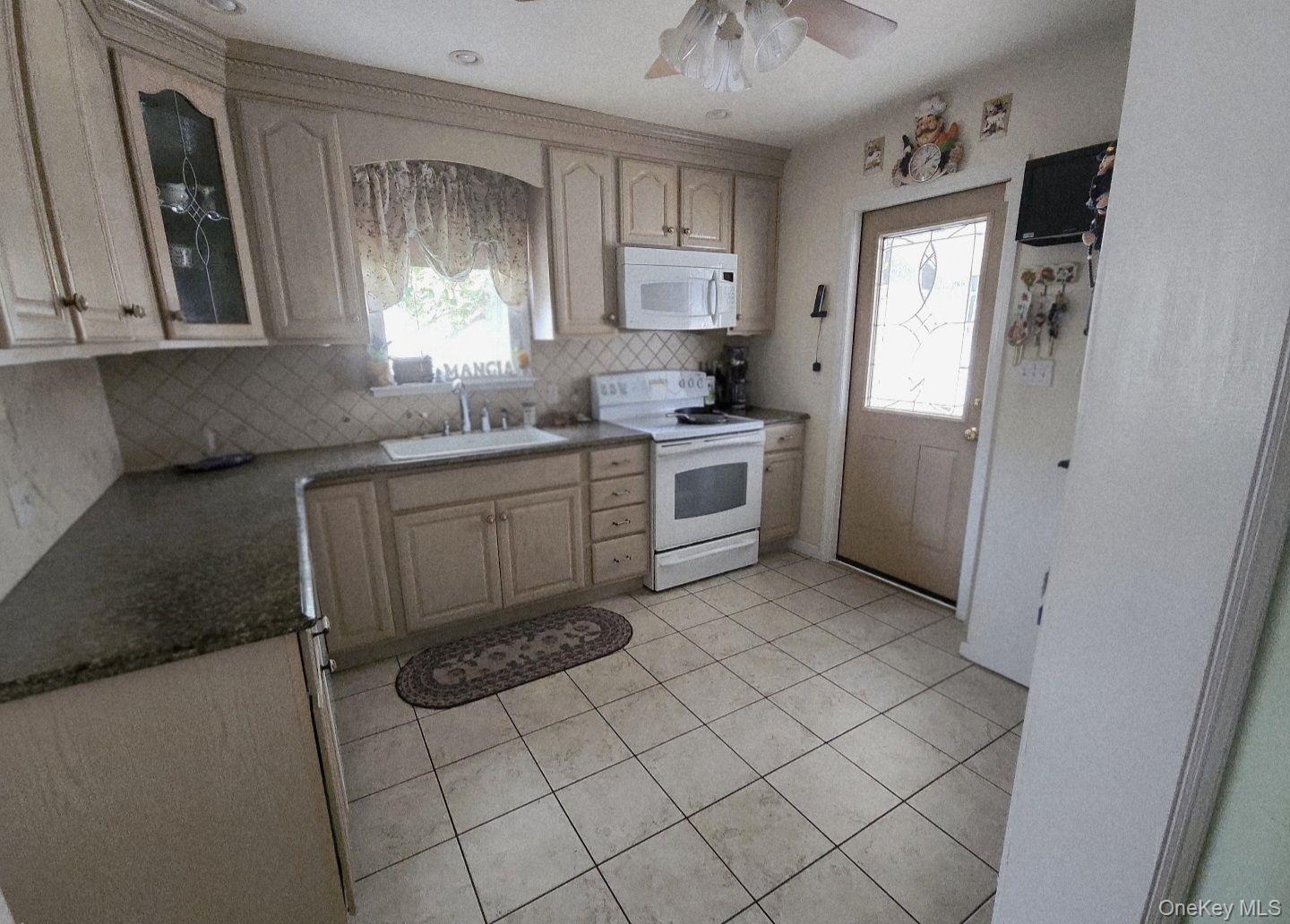 199 Claxton Avenue – For Sale photo 12