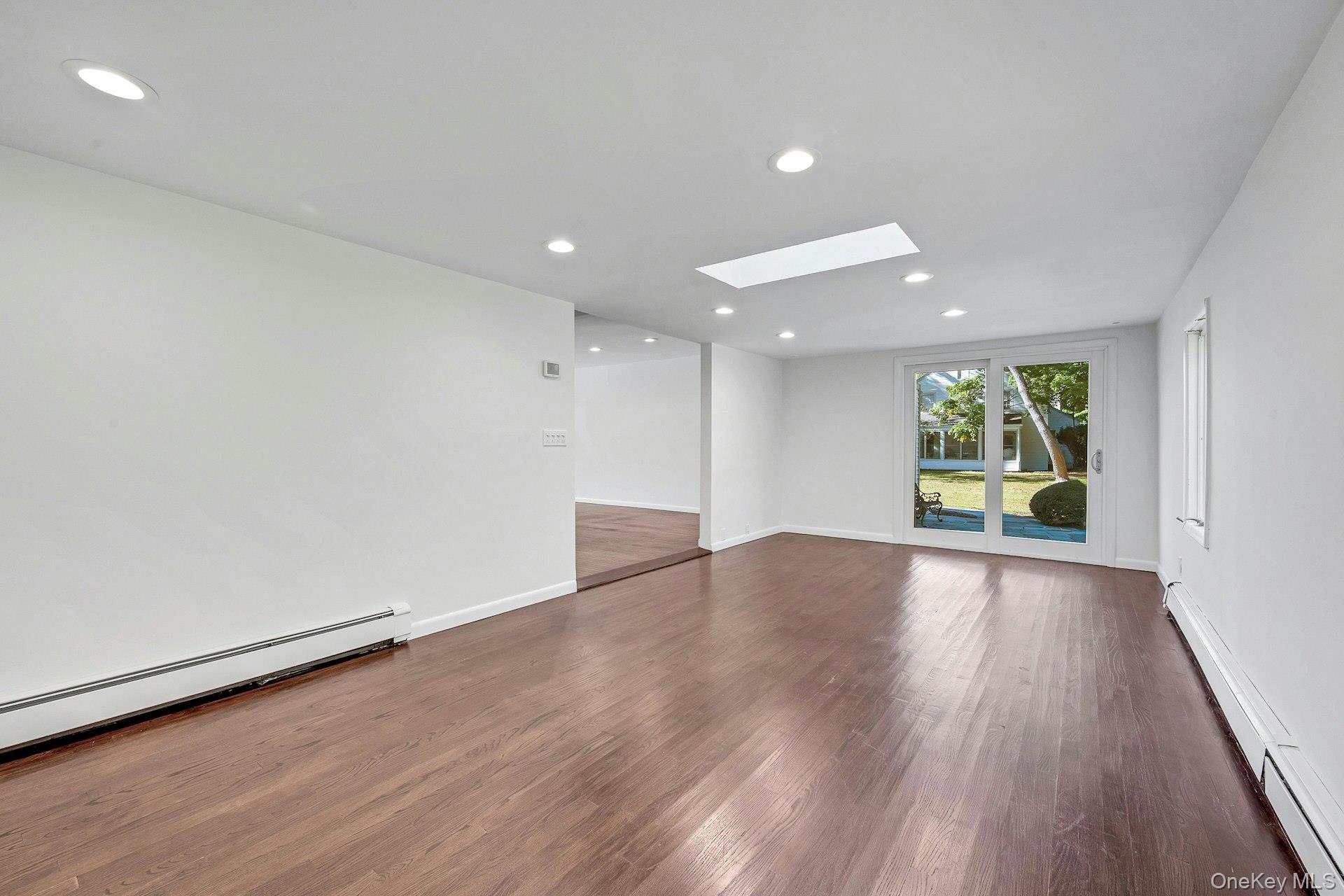 13 Colonial Road – For Rent photo 12
