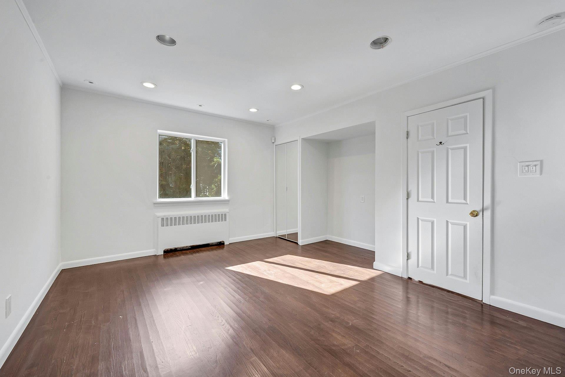 13 Colonial Road – For Rent photo 15