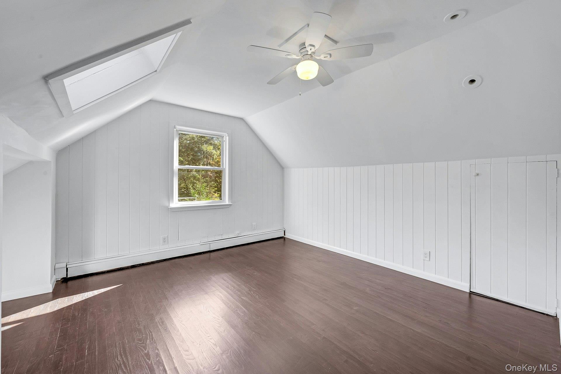 13 Colonial Road – For Rent photo 19