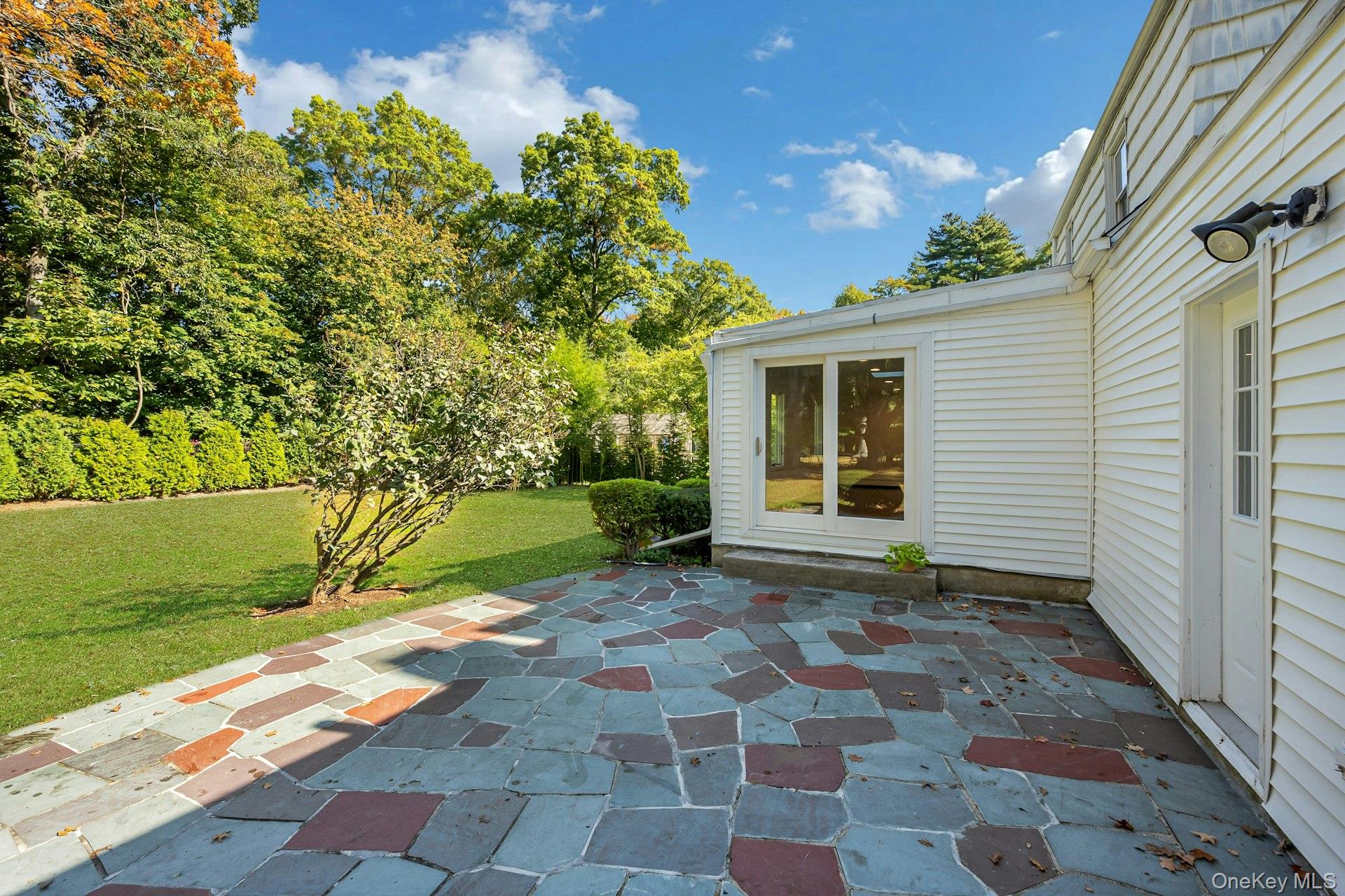 13 Colonial Road – For Rent photo 28