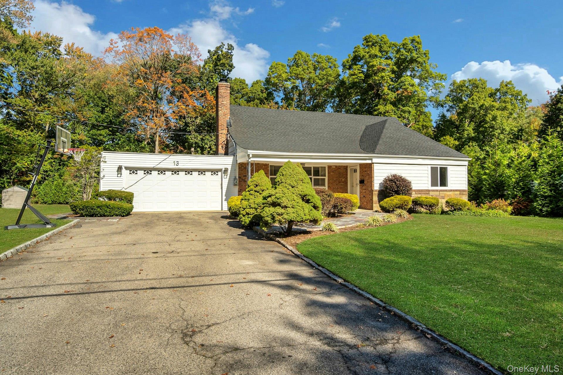 13 Colonial Road – For Rent photo 32