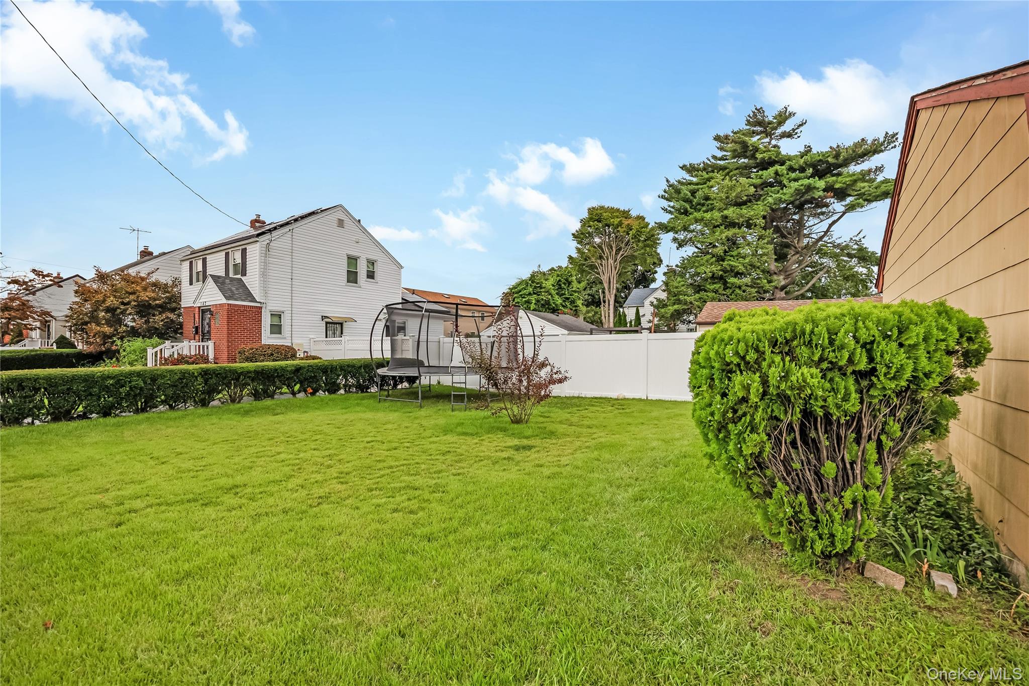 150 Holly Avenue – For Sale photo 3