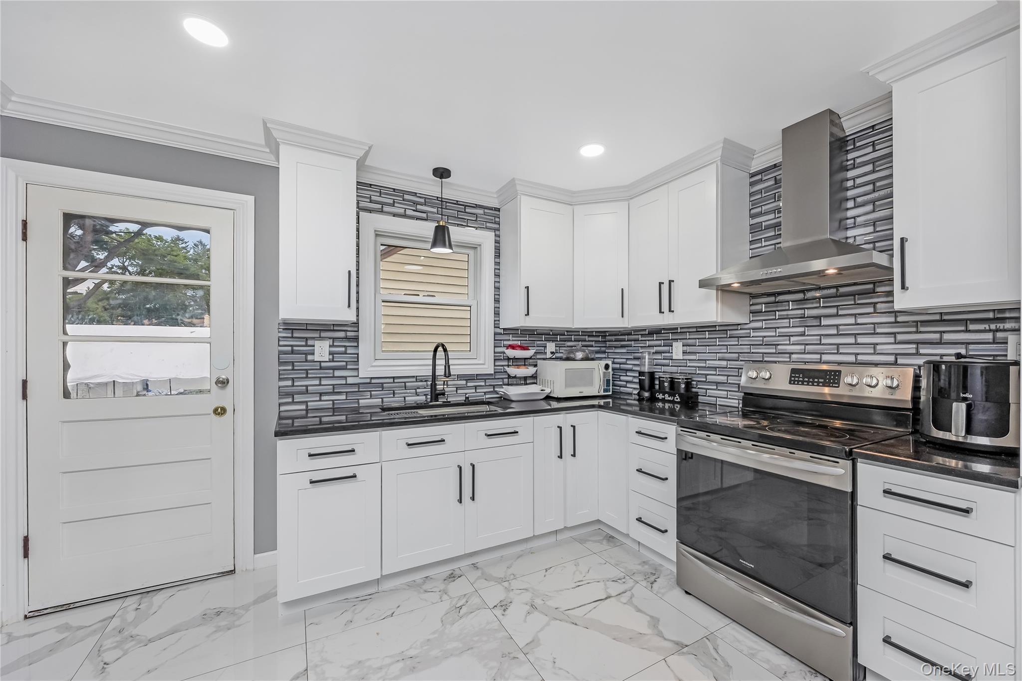 150 Holly Avenue – For Sale photo 16