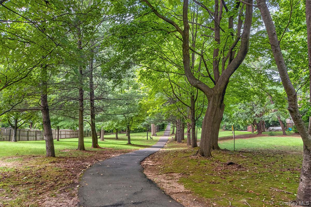 246 Treetop Crescent – For Sale photo 24