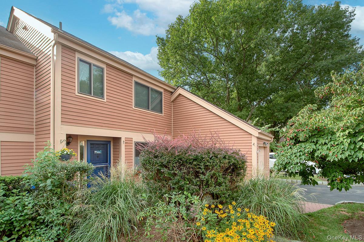 246 Treetop Crescent – For Sale photo 4