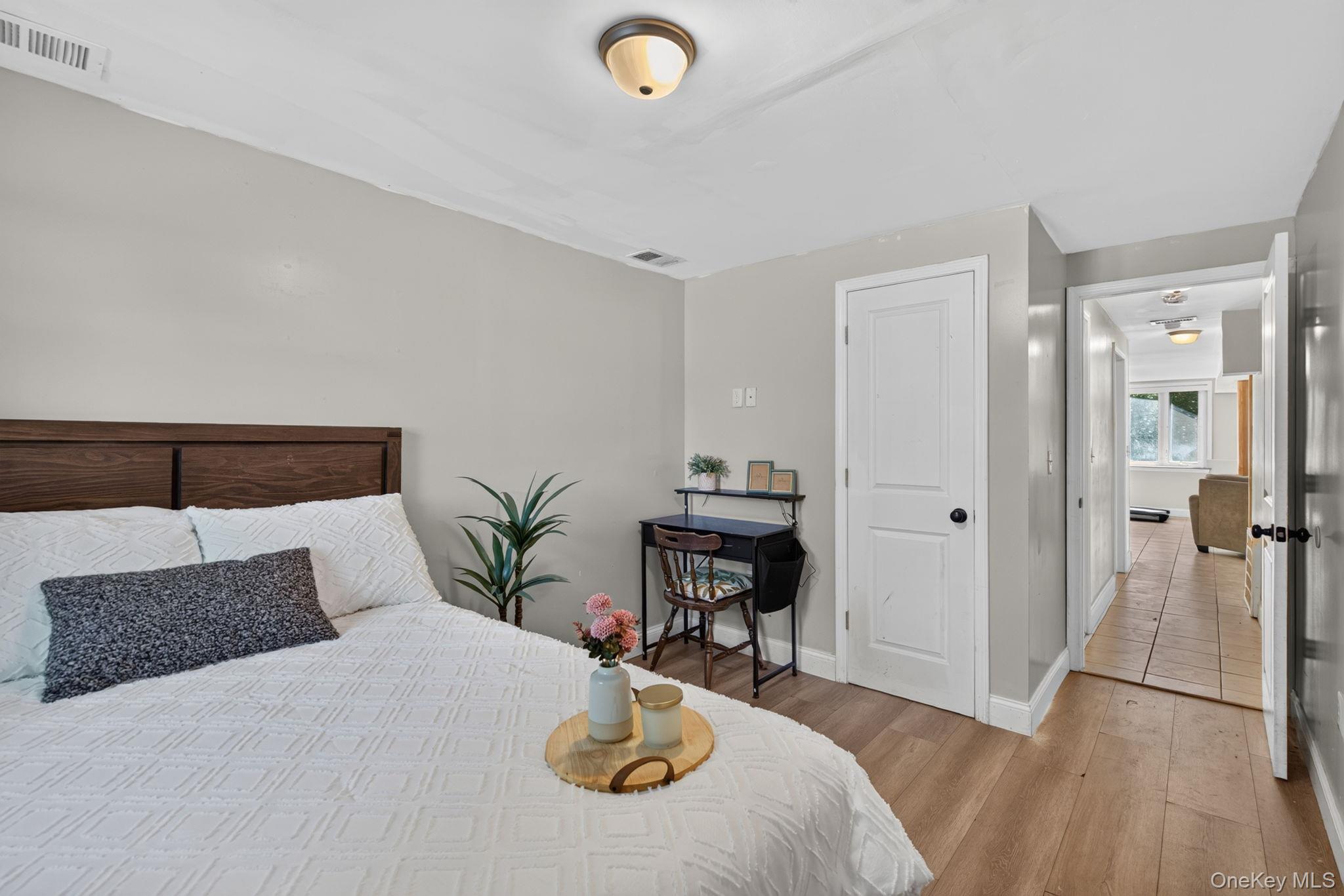 11 Amy Lane – For Sale photo 29