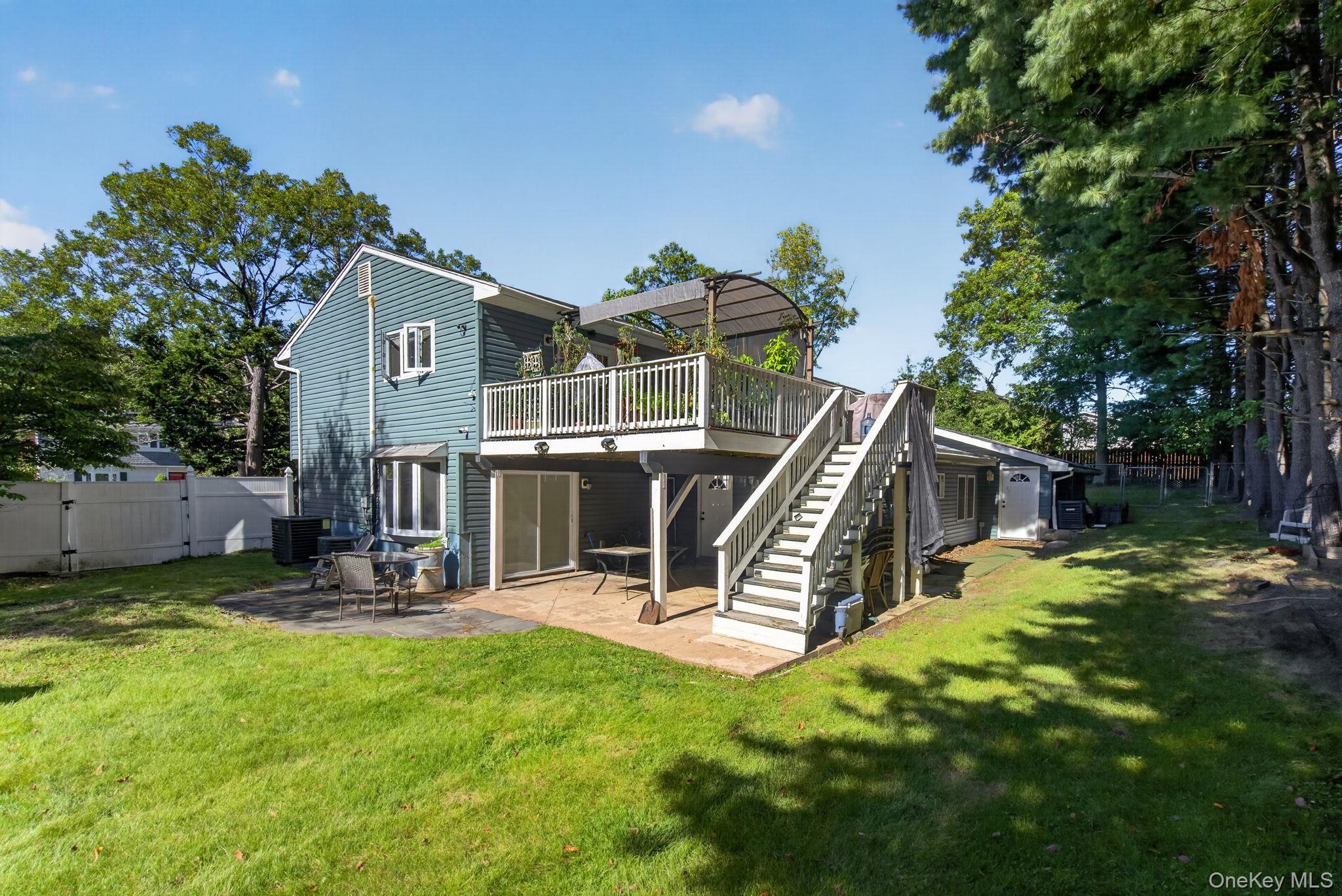 11 Amy Lane – For Sale photo 42