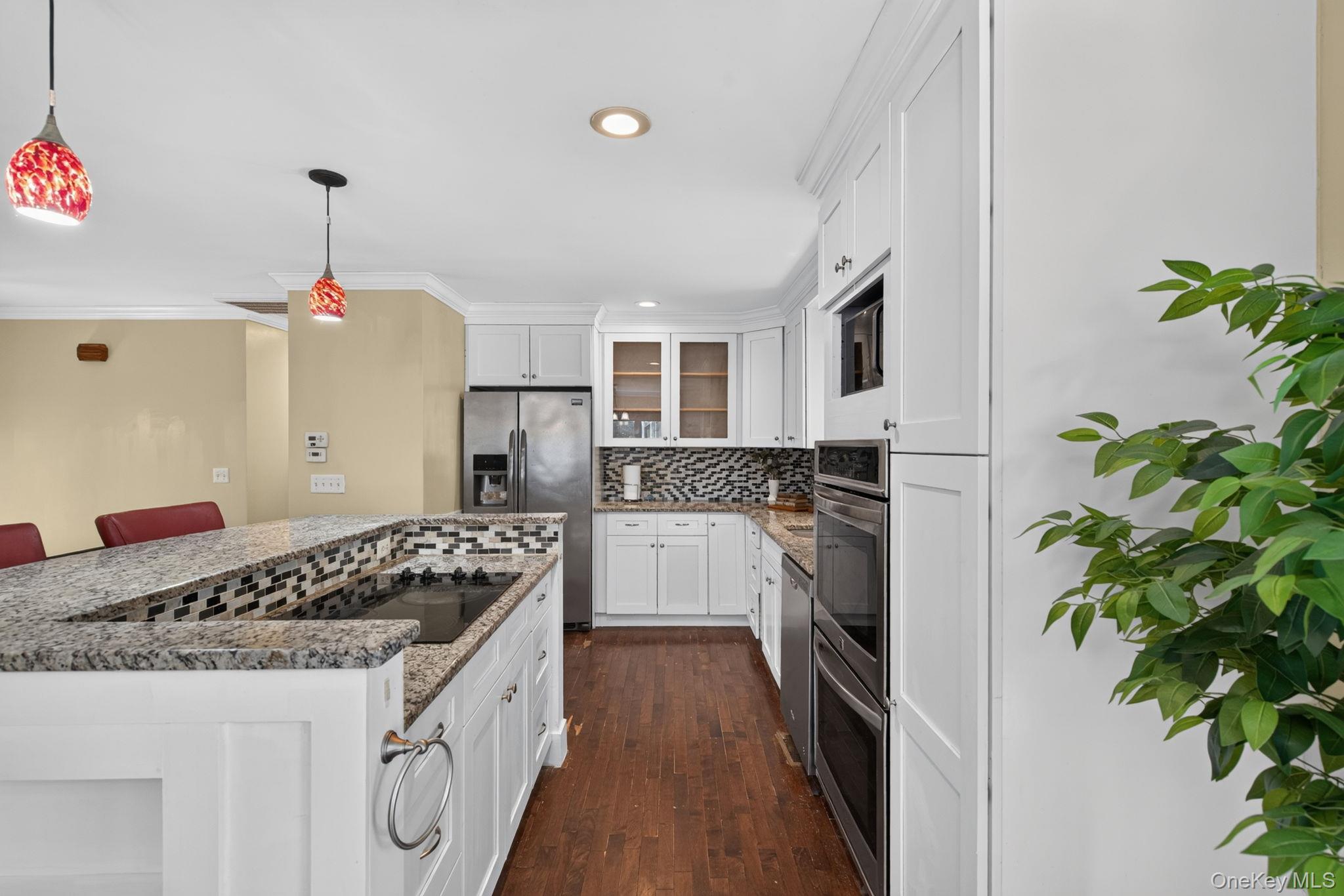 11 Amy Lane – For Sale photo 11