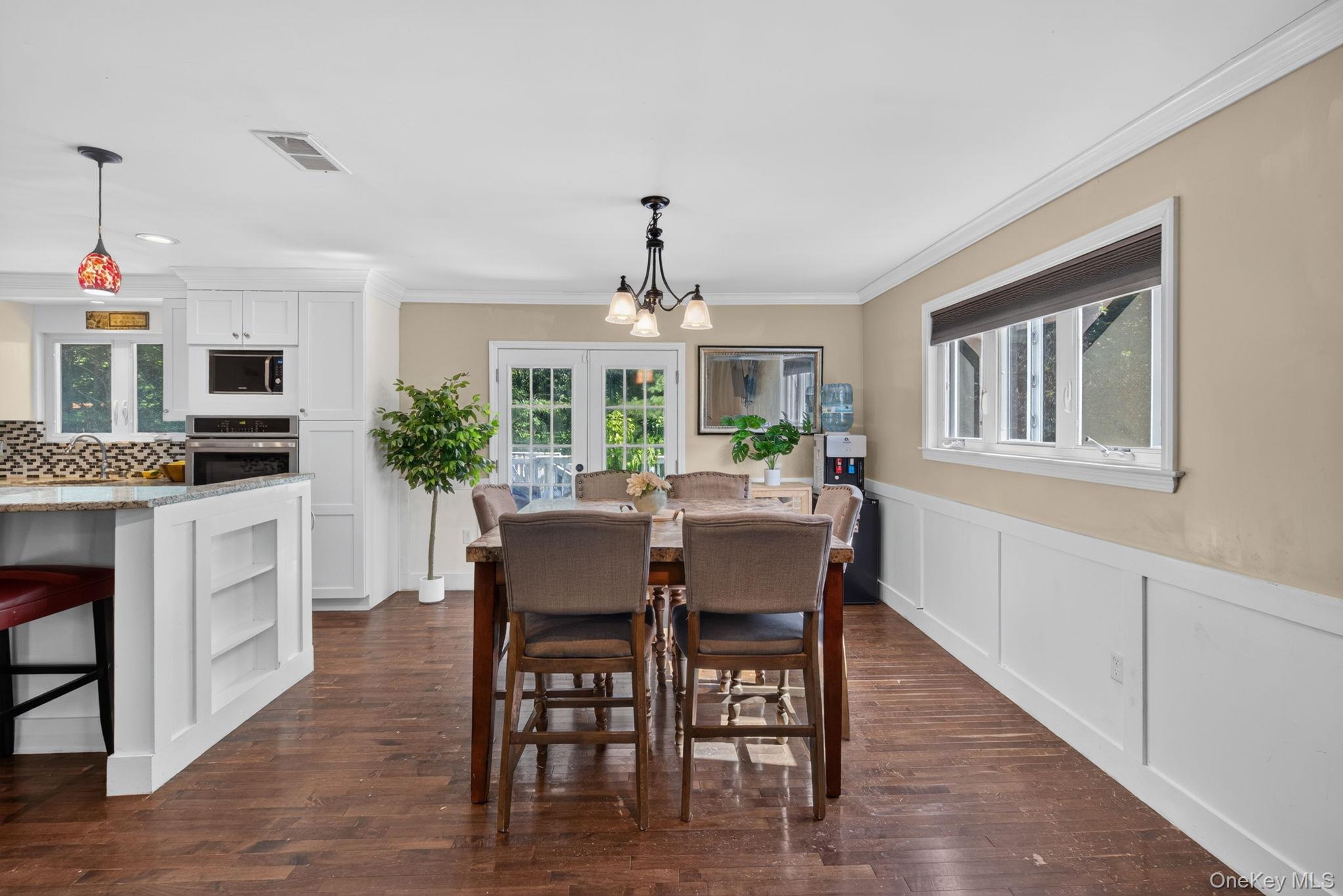 11 Amy Lane – For Sale photo 7
