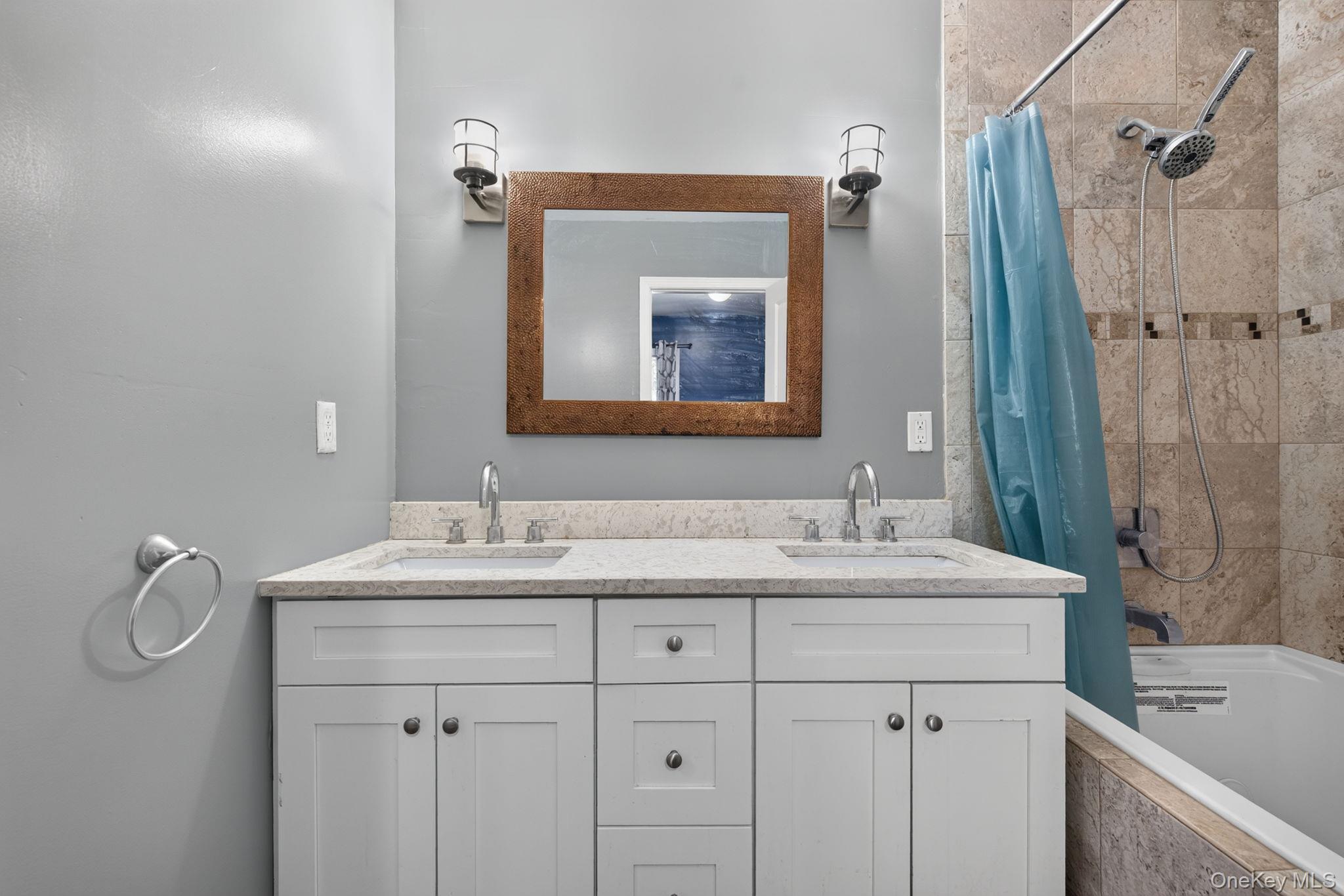 11 Amy Lane – For Sale photo 20