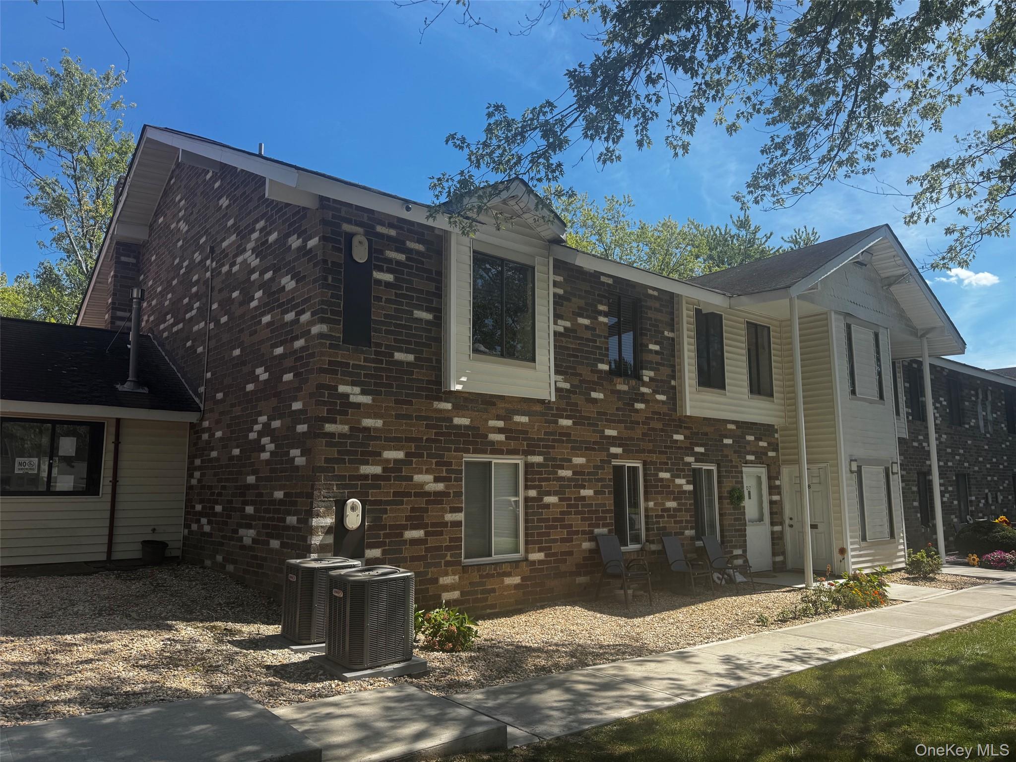 8 Denver Court, Unit 8D