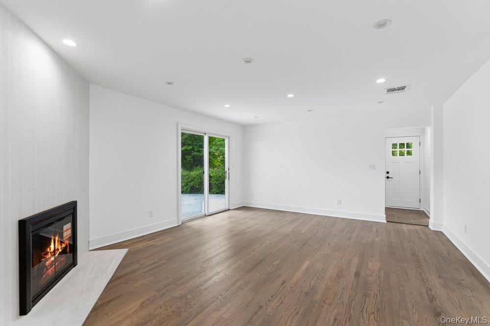 185 Harvard Drive – For Sale photo 4