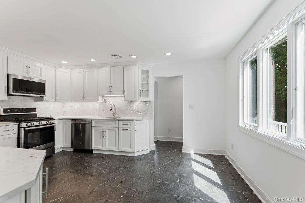 185 Harvard Drive – For Sale photo 15