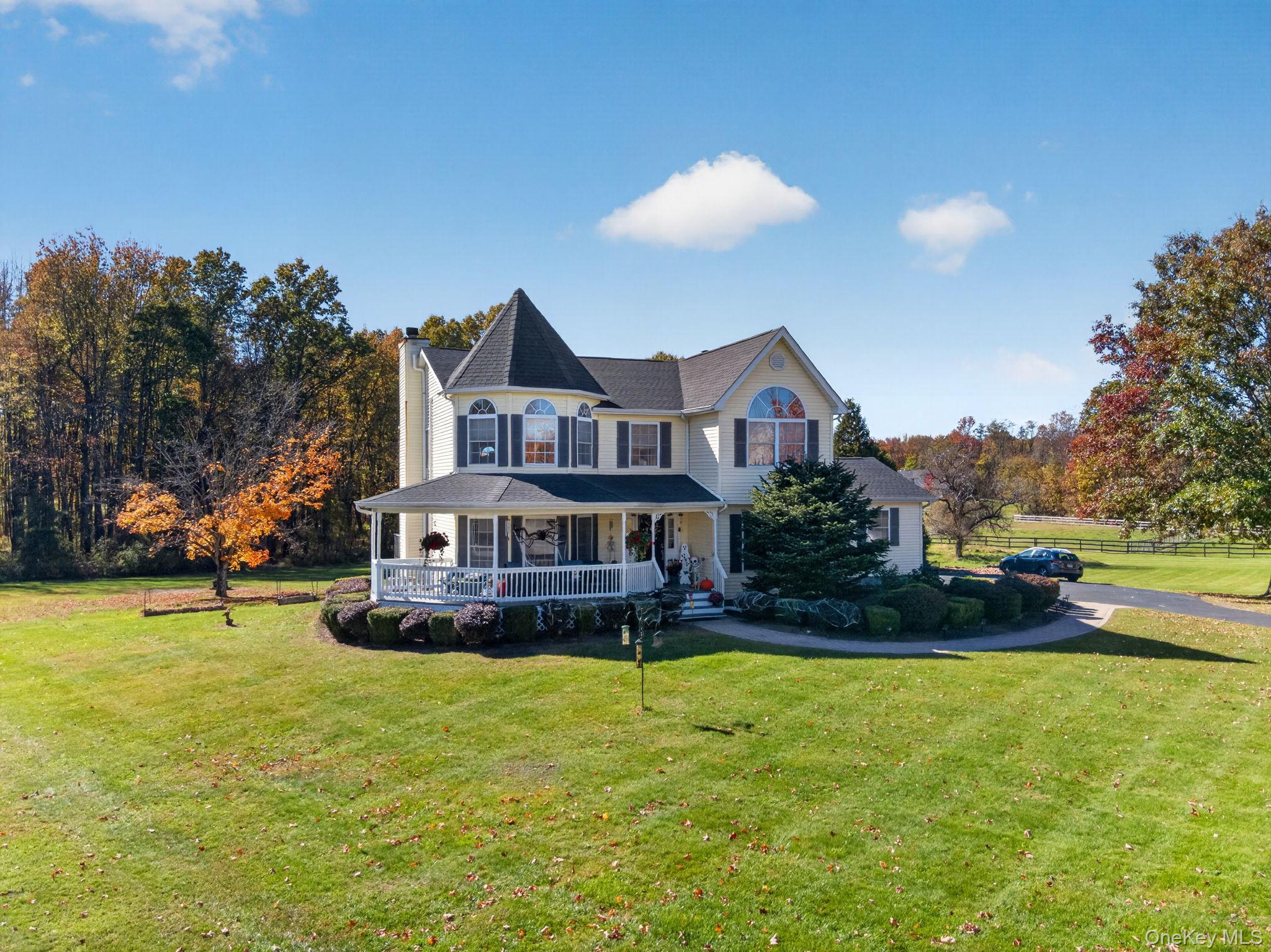 71 Van Alst Road – For Sale