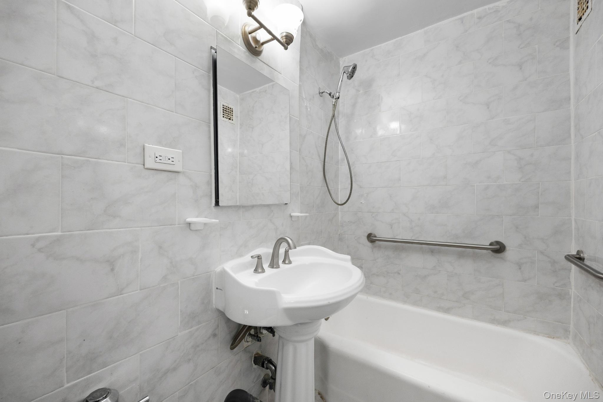 63-11 Queens Boulevard, Unit D3 photo 12