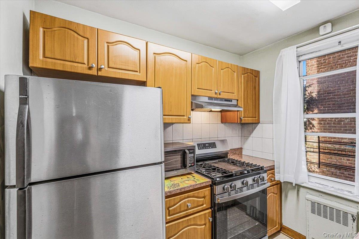84-55 Daniels Street, Unit 2K photo 12