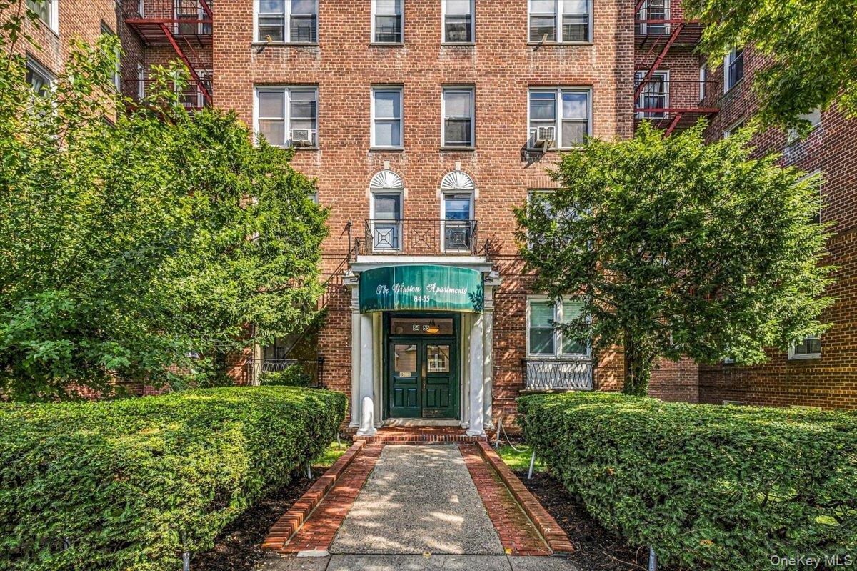 84-55 Daniels Street, Unit 2K photo 3