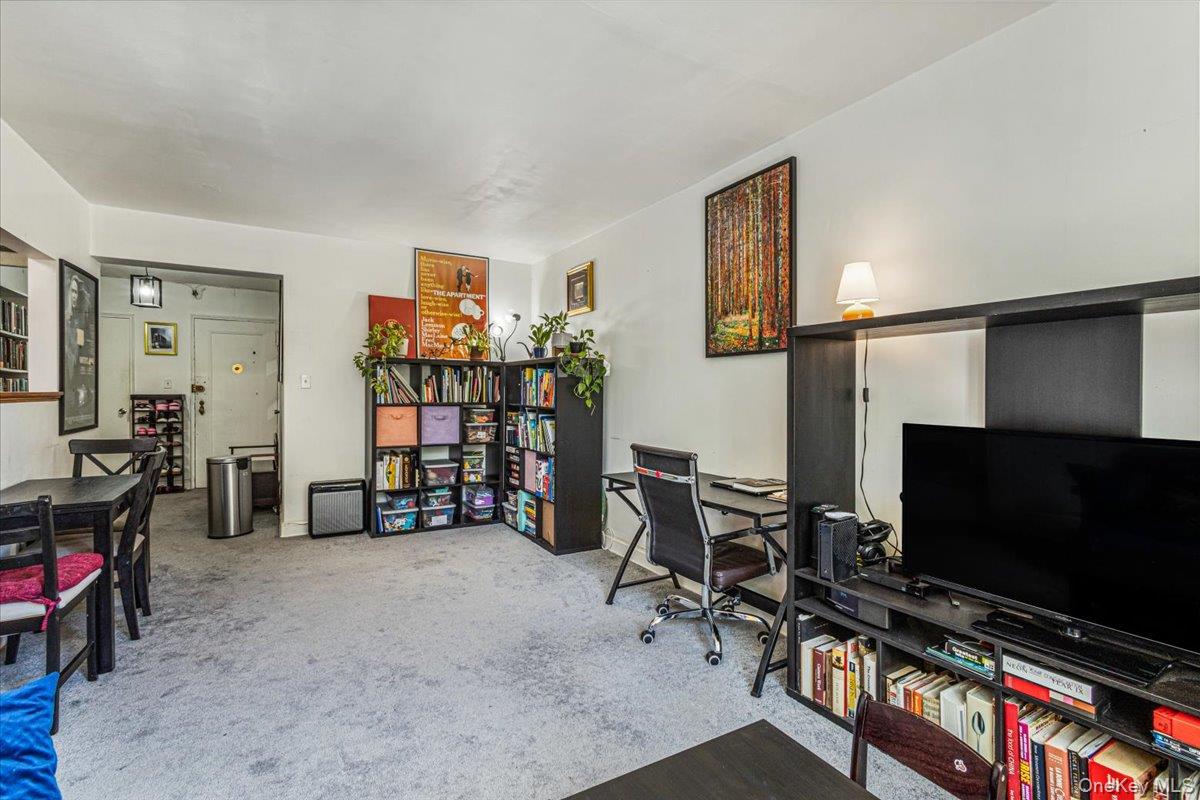 84-55 Daniels Street, Unit 2K photo 6