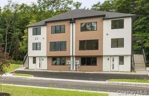 22 Treza Lane, Unit 101
