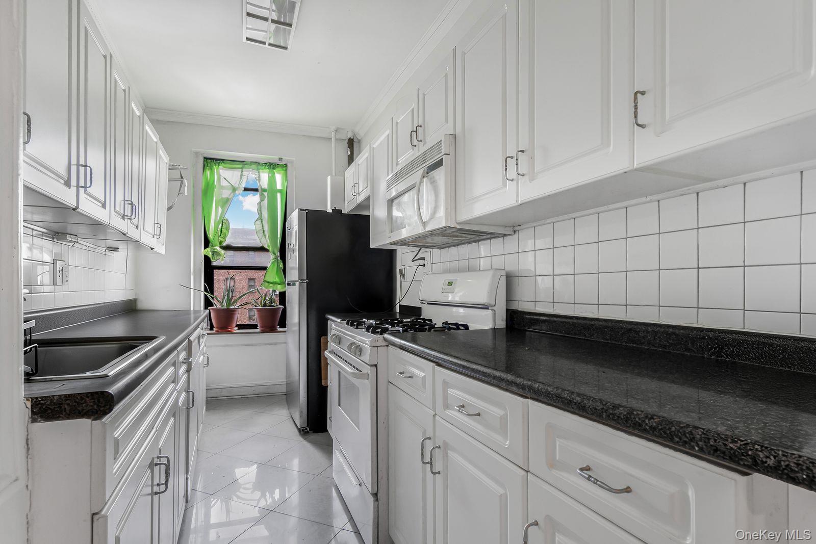 78-14 Austin Street, Unit 3-F photo 6
