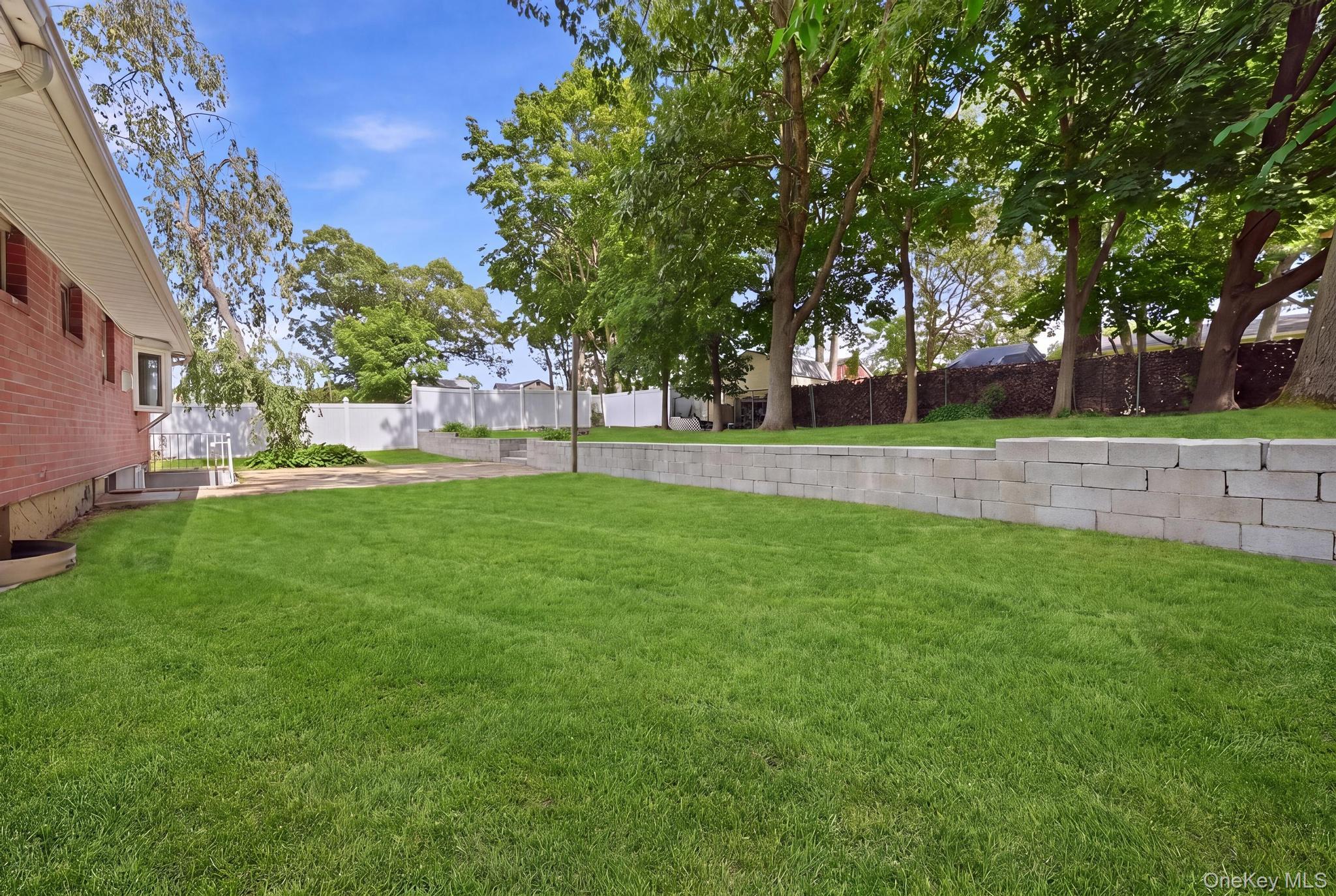 5 Robin Road – For Sale photo 4