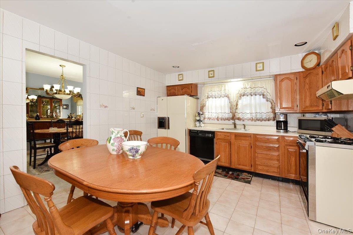 57-46 262nd Street – For Sale photo 16
