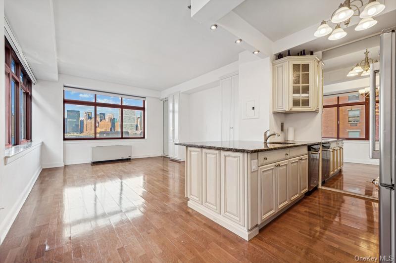 4-74 48th Avenue, Unit 5A