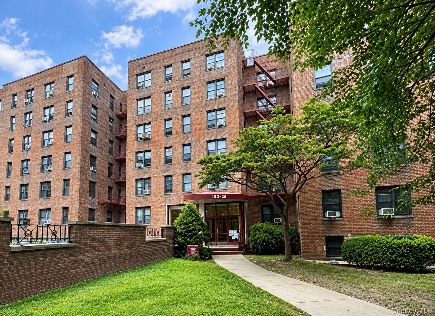 150-29 72 Rd, Unit 6K