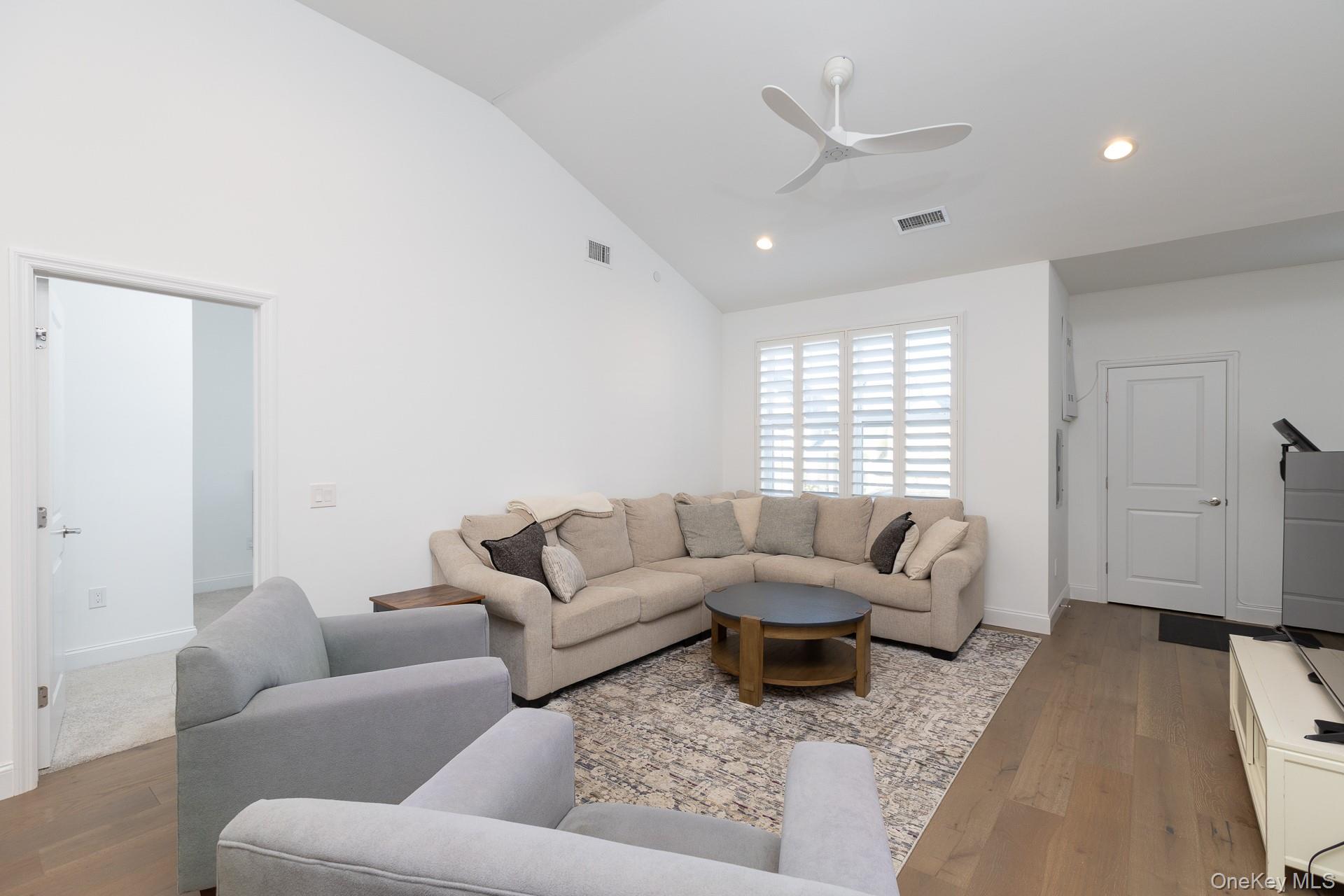 45 Grace Hall Lane – For Sale photo 6