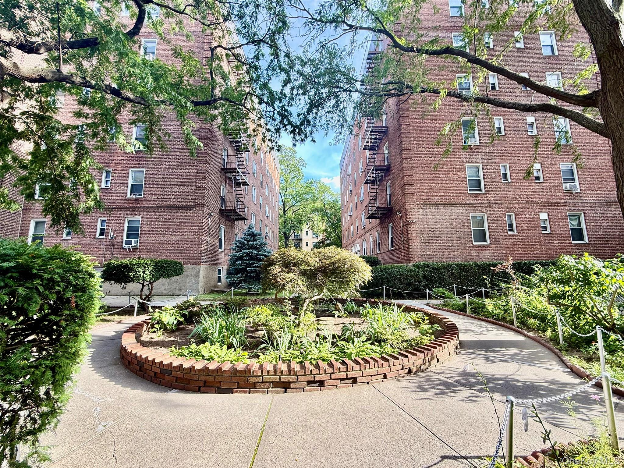 144-35 Sanford Avenue, Unit 3C photo 11