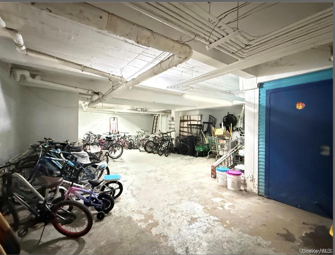 144-35 Sanford Avenue, Unit 3C photo 13