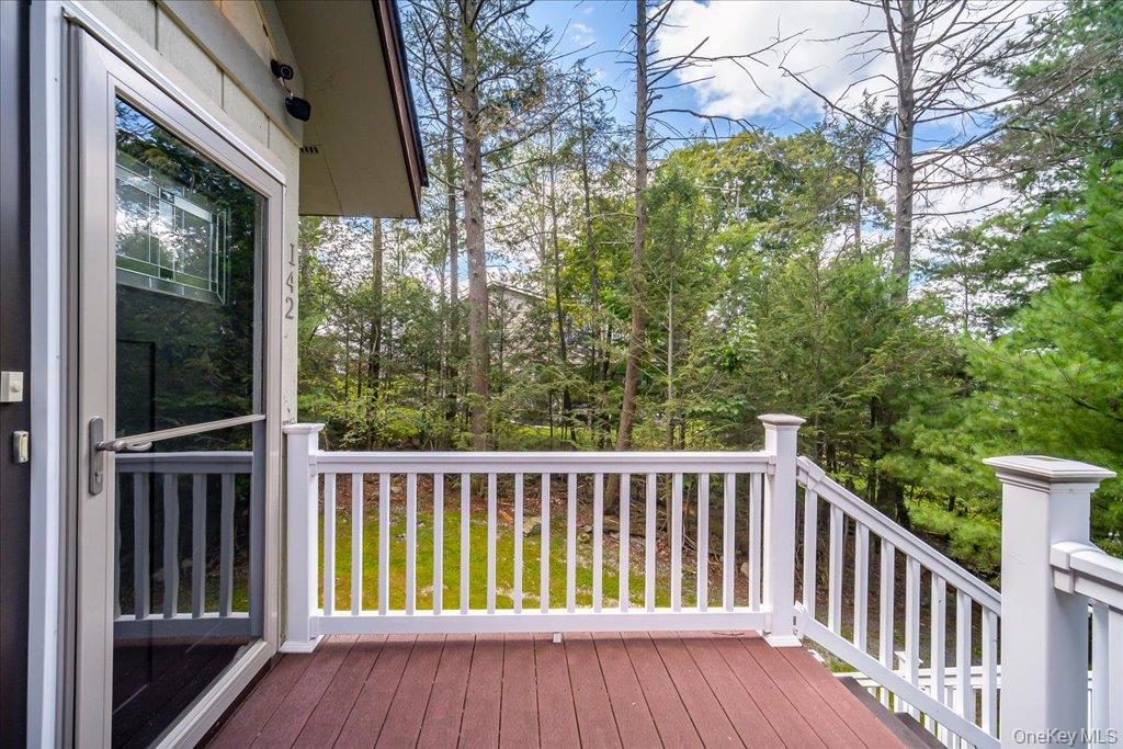 142 N Emerald Drive – For Sale photo 9