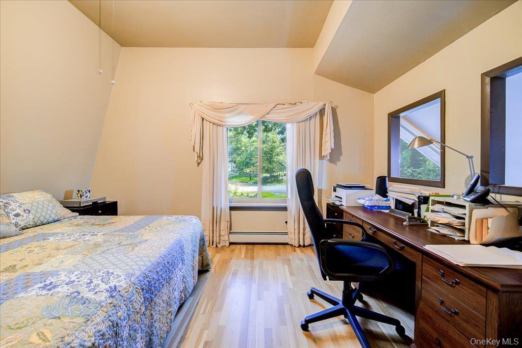 142 N Emerald Drive – For Sale photo 30