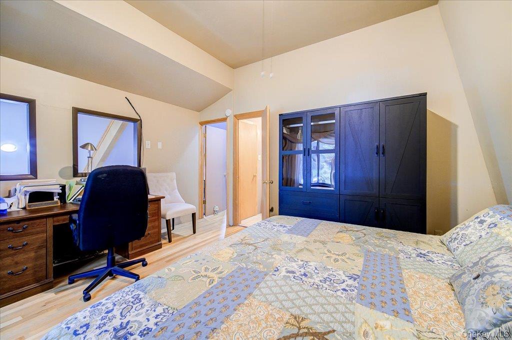 142 N Emerald Drive – For Sale photo 31