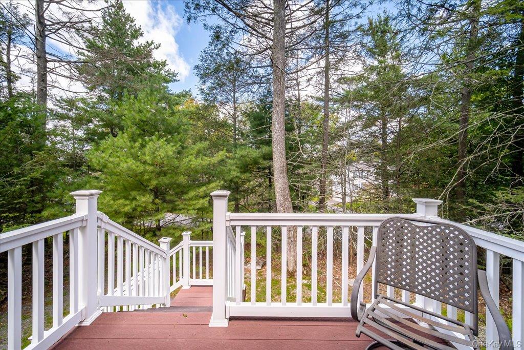 142 N Emerald Drive – For Sale photo 10
