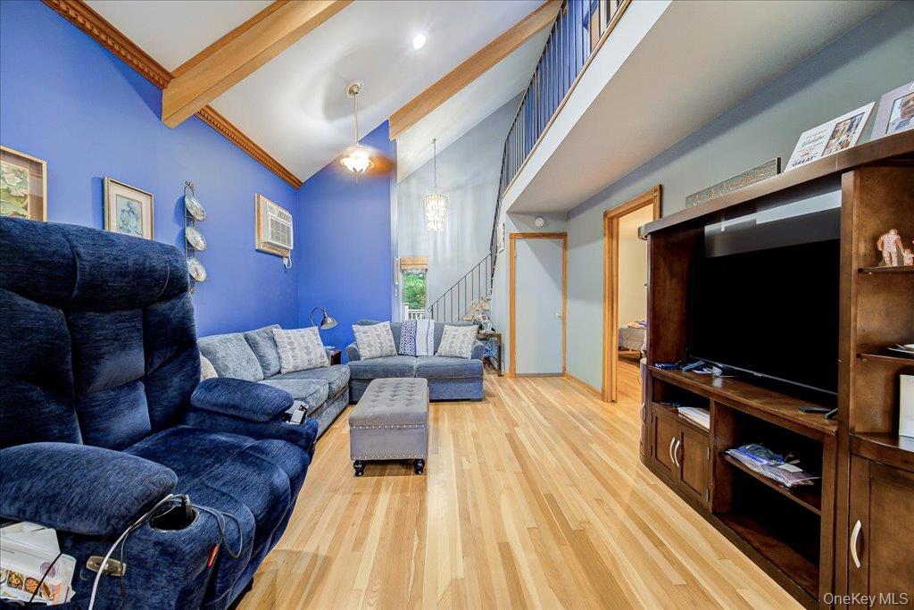 142 N Emerald Drive – For Sale photo 16