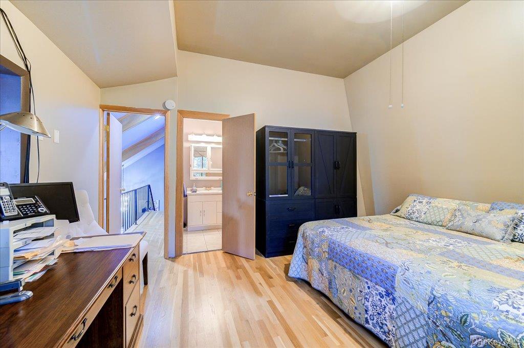 142 N Emerald Drive – For Sale photo 33