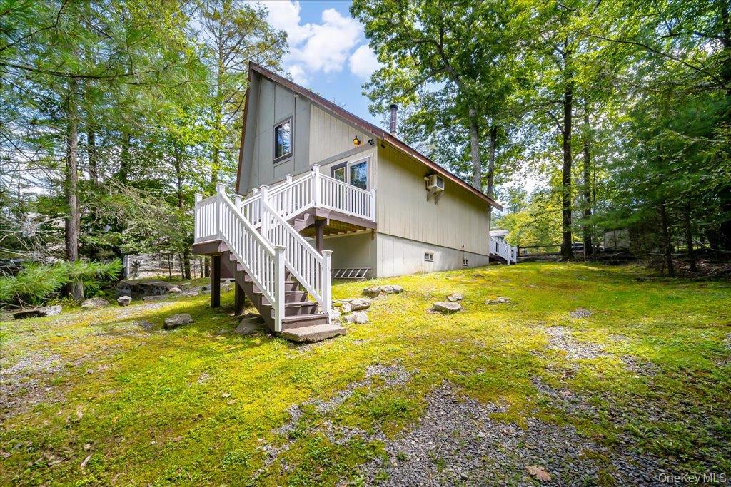 142 N Emerald Drive – For Sale photo 2
