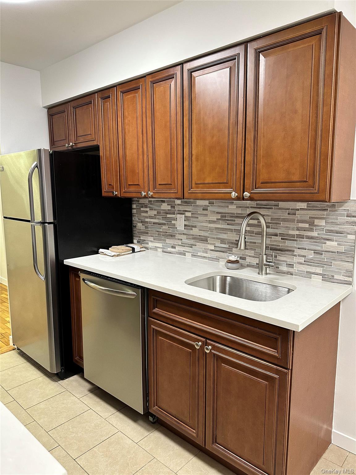 4 Brevoort Drive, Unit 1B photo 2